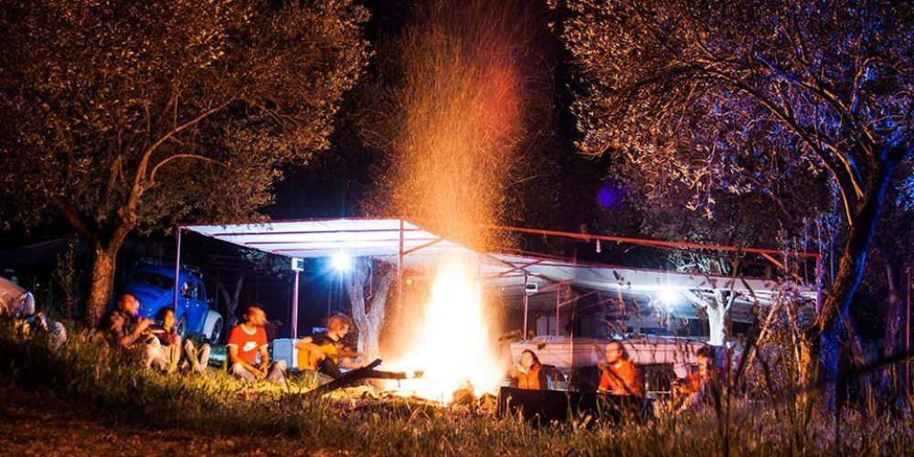 Geyikli’de bir kamp alanı: Dolmuş Camping